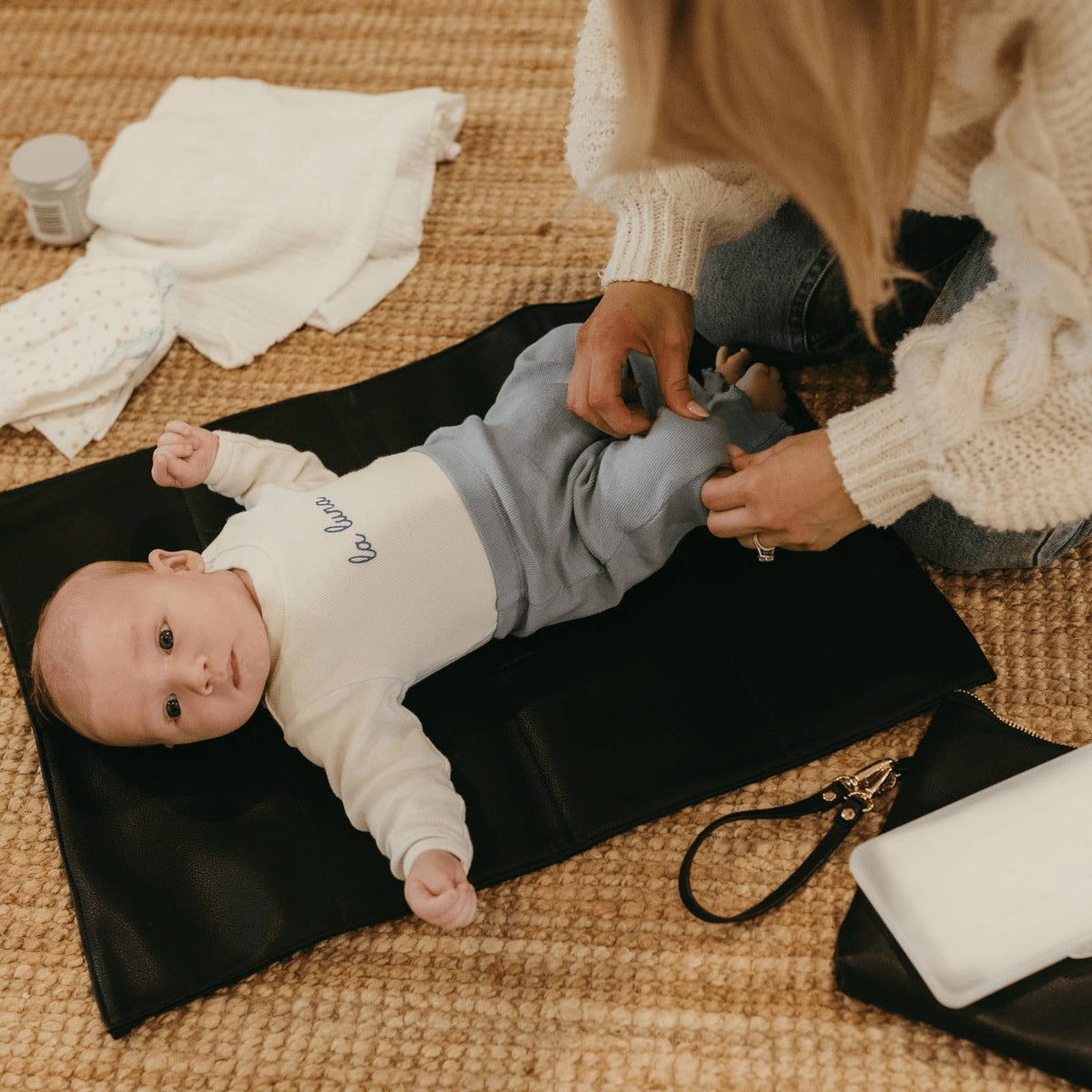 OiOi - Nappy Changing Pouch - Black Vegan Leather